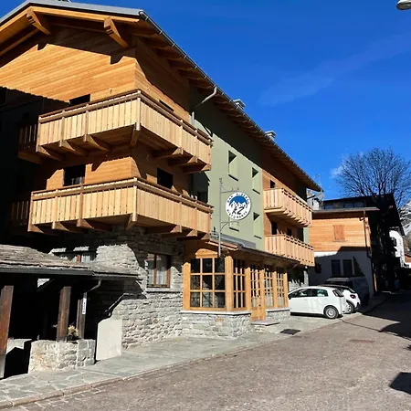 K2 Hotel
