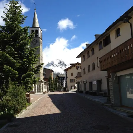 Hotel K2